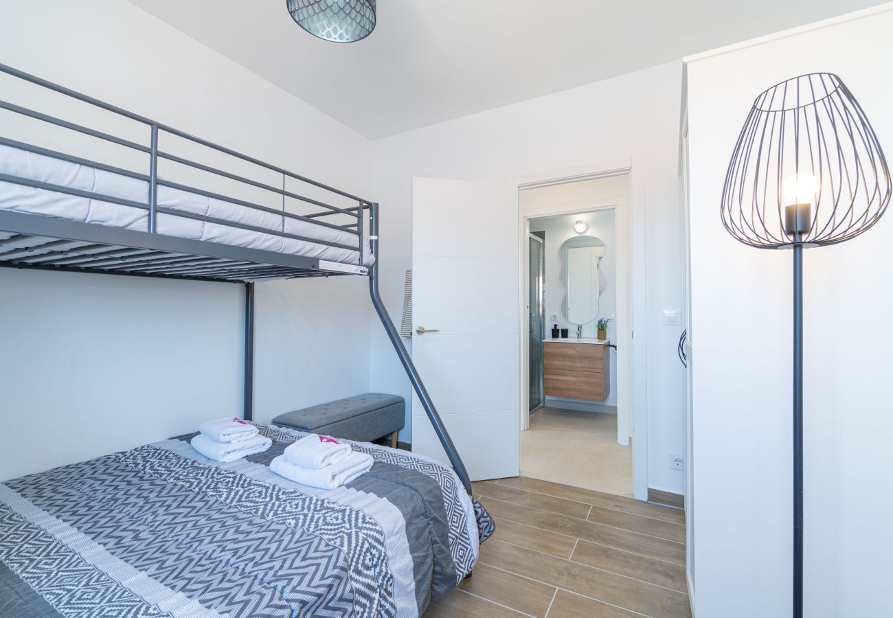 Villa in Empuriabrava - 0040-CAP RAS Huis aan kanaal met zwembad en aanlegplaats