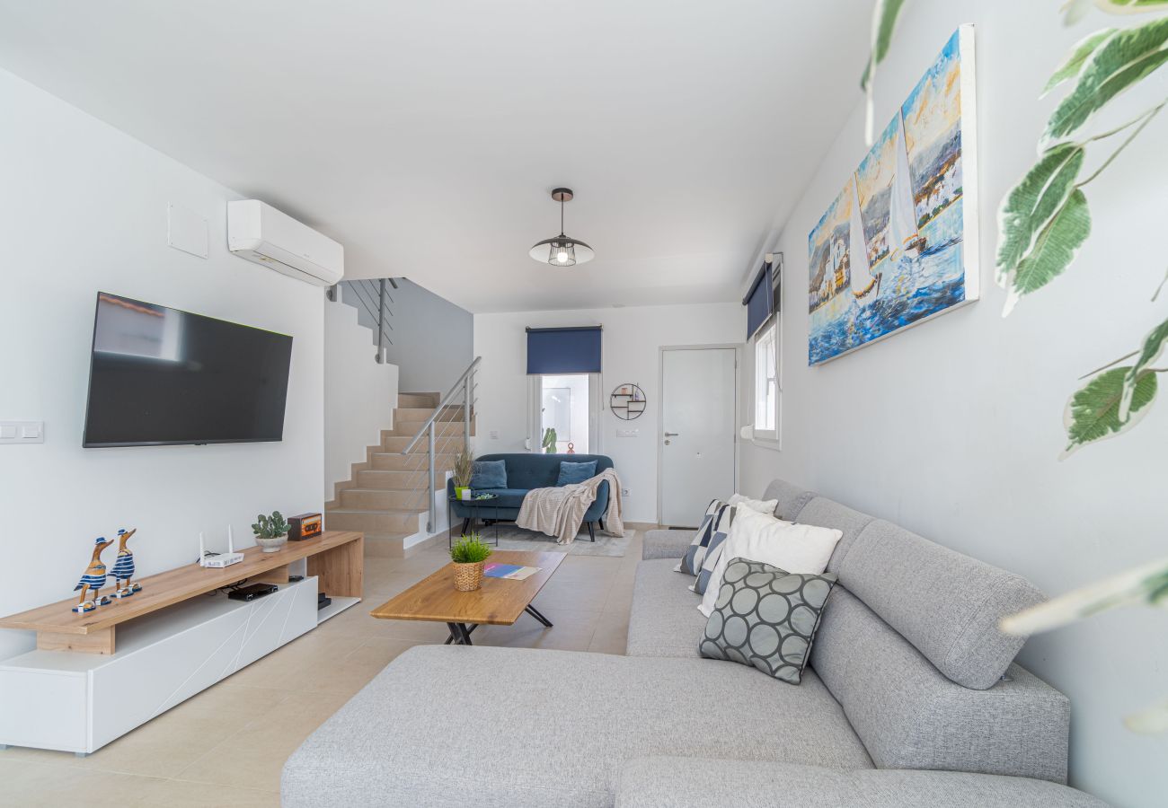 Villa in Empuriabrava - 0040-CAP RAS Huis aan kanaal met zwembad en aanlegplaats