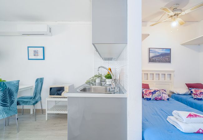 Квартира-студия на Empuriabrava - 0110-MIAMI Студия с видом на море Квартира-студия на Empuriabrava - 0110-MIAMI Студия с видом на море