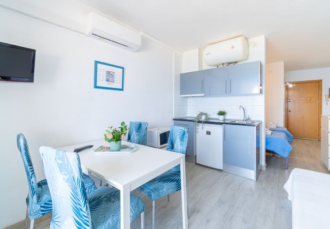 Квартира-студия на Empuriabrava - 0110-MIAMI Студия с видом на море Квартира-студия на Empuriabrava - 0110-MIAMI Студия с видом на море