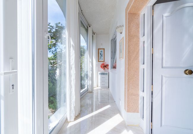 Вилла на Empuriabrava - 0125-MONTGRI Дом с бассейном и Wi-Fi Вилла на Empuriabrava - 0125-MONTGRI Дом с бассейном и Wi-Fi