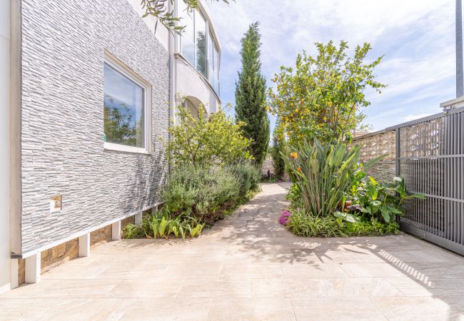 Вилла на Empuriabrava - 0125-MONTGRI Дом с бассейном и Wi-Fi Вилла на Empuriabrava - 0125-MONTGRI Дом с бассейном и Wi-Fi