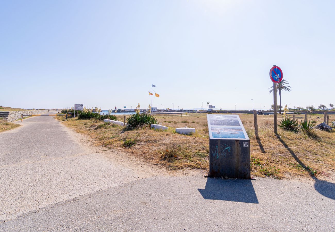 Апартаменты на Эмпуриабра / Empuriabrava - 0169-PORT SEGRE Квартира с видом на канал