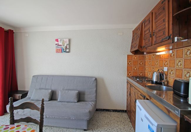 Квартира-студия на Empuriabrava - 0181-SYLVIA Студия с видом на море Квартира-студия на Empuriabrava - 0181-SYLVIA Студия с видом на море