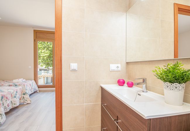 Вилла на Empuriabrava - 0106-LLOBREGAT Дом у канала с бассейном и причалом Вилла на Empuriabrava - 0106-LLOBREGAT Дом у канала с бассейном и причалом