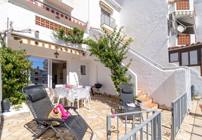 Вилла на Empuriabrava - 0153-PORTO FINO Дом на канале с причалом Вилла на Empuriabrava - 0153-PORTO FINO Дом на канале с причалом