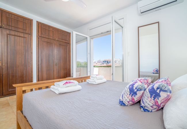 Вилла на Empuriabrava - 0153-PORTO FINO Дом на канале с причалом Вилла на Empuriabrava - 0153-PORTO FINO Дом на канале с причалом