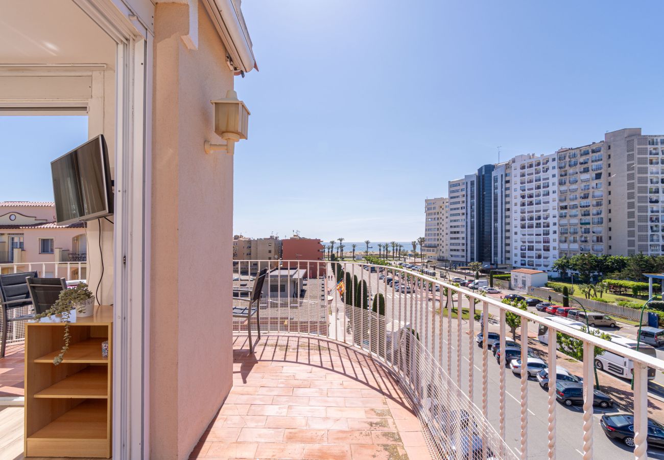Апартаменты на Эмпуриабра / Empuriabrava - 0105-GRAN RESERVA Квартира рядом с пляжем