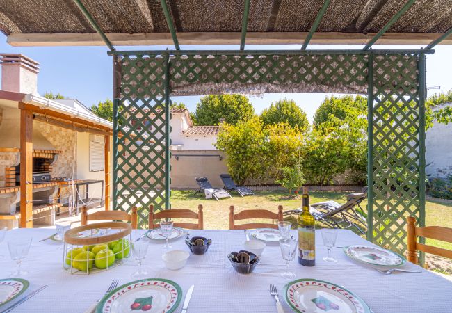 Вилла на Empuriabrava - 0032-CARLIT Дом с садом и 3 спальнями Вилла на Empuriabrava - 0032-CARLIT Дом с садом и 3 спальнями