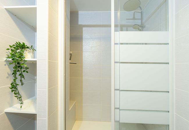 Апартаменты на Empuriabrava - 0183-SANT MAURICI Квартира с видом на канал и парковкой Апартаменты на Empuriabrava - 0183-SANT MAURICI Квартира с видом на канал и парковкой