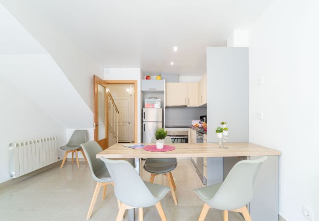 Вилла на Empuriabrava - 0152-PUIGMAL  Современный дом на 6 человек Вилла на Empuriabrava - 0152-PUIGMAL  Современный дом на 6 человек