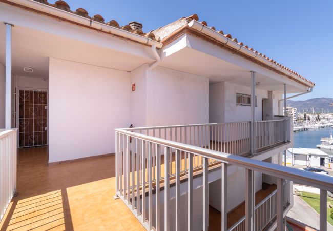 Апартаменты на Empuriabrava - 0154-PATTAYA Квартира с видом на канал Апартаменты на Empuriabrava - 0154-PATTAYA Квартира с видом на канал