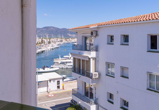 Апартаменты на Empuriabrava - 0154-PATTAYA Квартира с видом на канал Апартаменты на Empuriabrava - 0154-PATTAYA Квартира с видом на канал