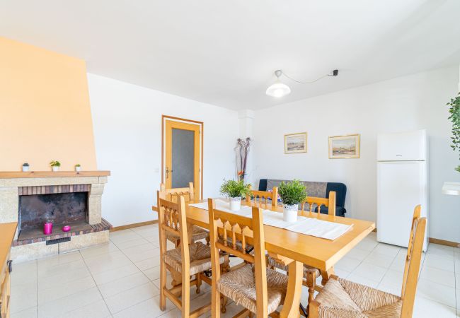 Апартаменты на Empuriabrava - 0131-PORT MOXO Квартира с террасой и видом на канал Апартаменты на Empuriabrava - 0131-PORT MOXO Квартира с террасой и видом на канал