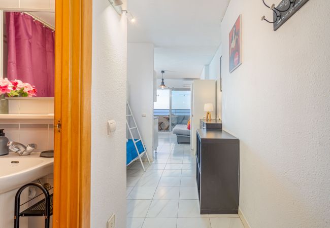 Квартира-студия на Empuriabrava - 0111-MIAMI  Студия с видом на море Квартира-студия на Empuriabrava - 0111-MIAMI  Студия с видом на море