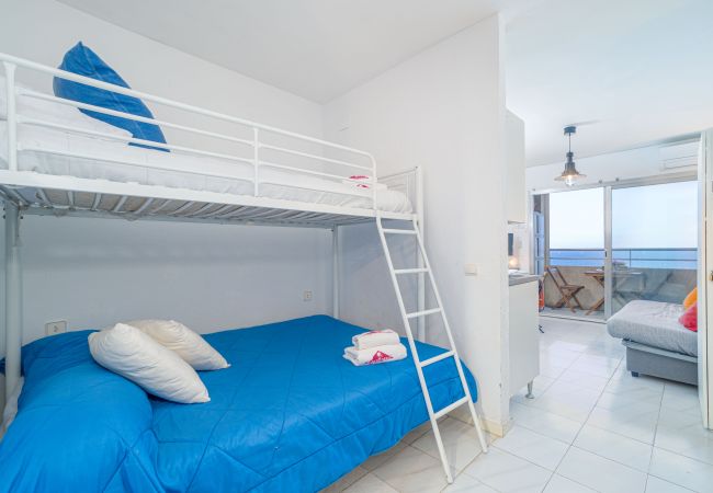 Квартира-студия на Empuriabrava - 0111-MIAMI  Студия с видом на море Квартира-студия на Empuriabrava - 0111-MIAMI  Студия с видом на море