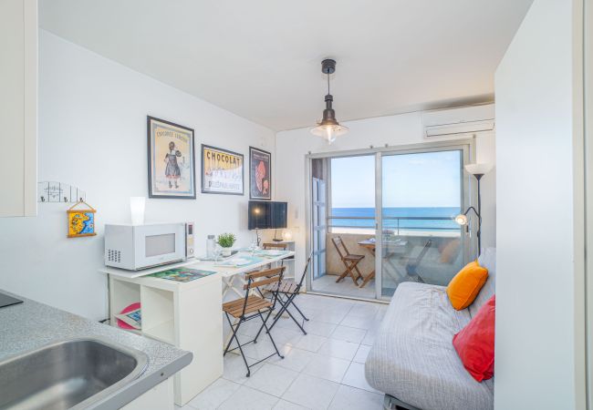 Квартира-студия на Empuriabrava - 0111-MIAMI  Студия с видом на море Квартира-студия на Empuriabrava - 0111-MIAMI  Студия с видом на море