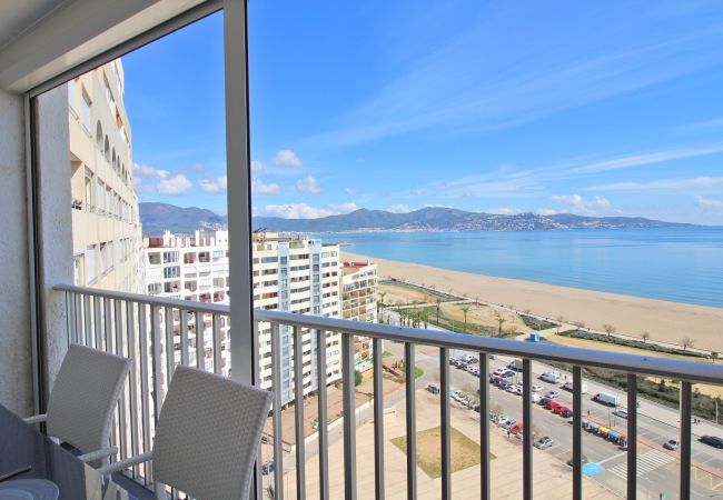 Квартира-студия на Empuriabrava - 0115-MANHATTAN Студия с видом на море Квартира-студия на Empuriabrava - 0115-MANHATTAN Студия с видом на море