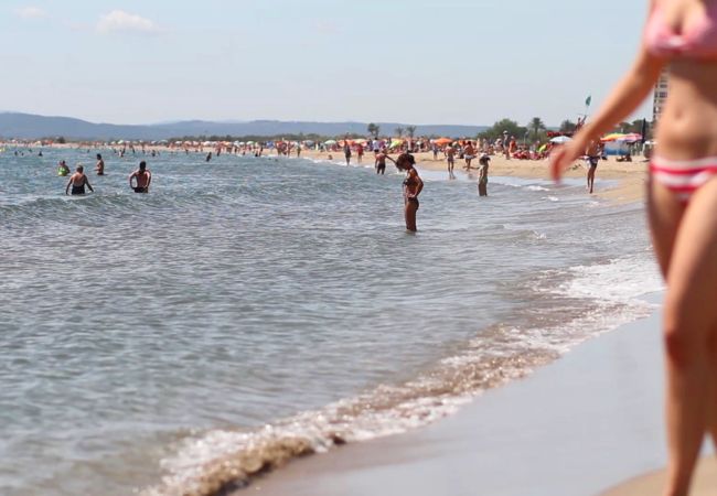 Апартаменты на Empuriabrava - 0185-SANT MAURICI Квартира с общим бассейном и видом на канал Апартаменты на Empuriabrava - 0185-SANT MAURICI Квартира с общим бассейном и видом на канал