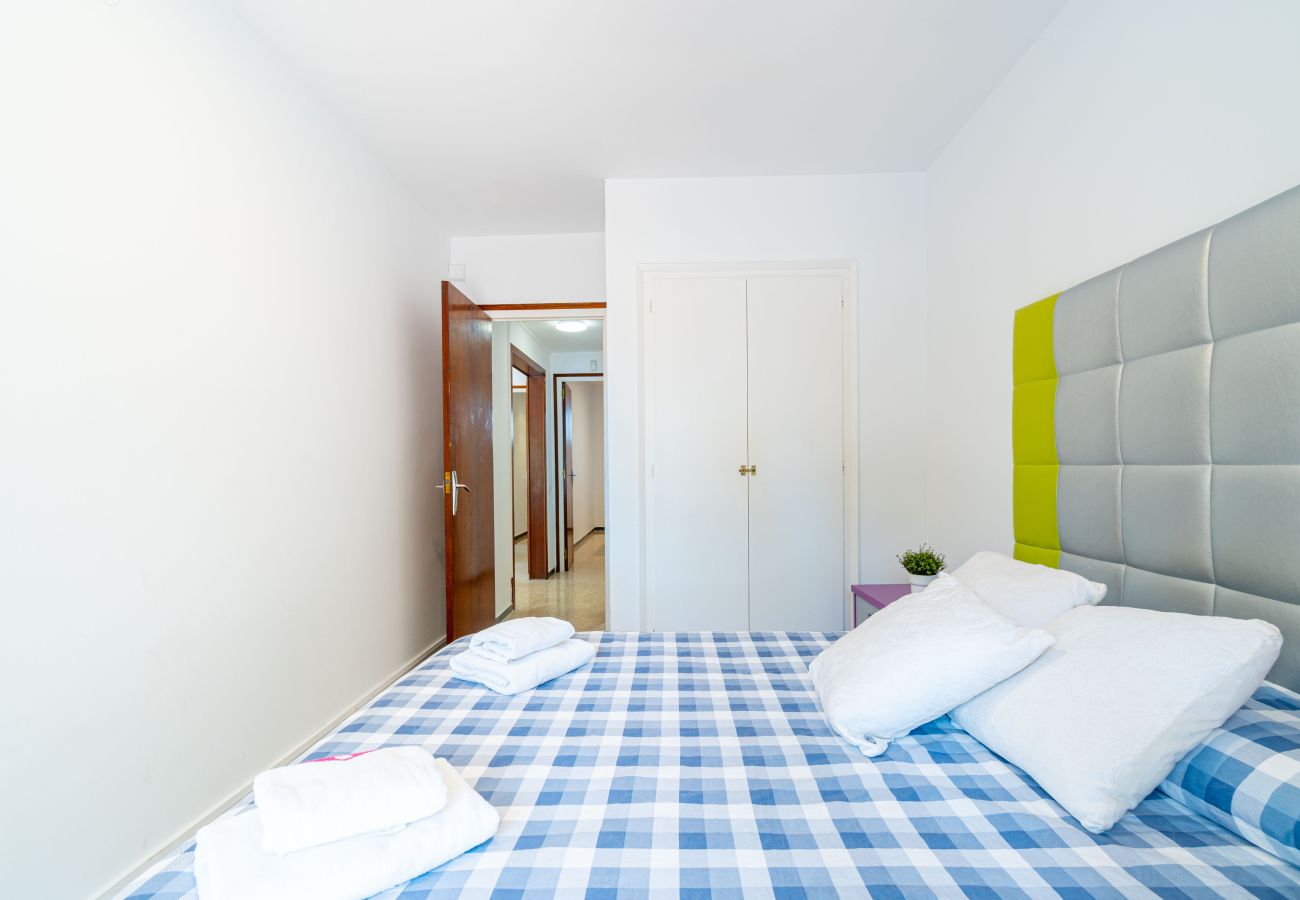 Апартаменты на Эмпуриабра / Empuriabrava - 8001-SANT MORI  Квартира рядом с пляжем