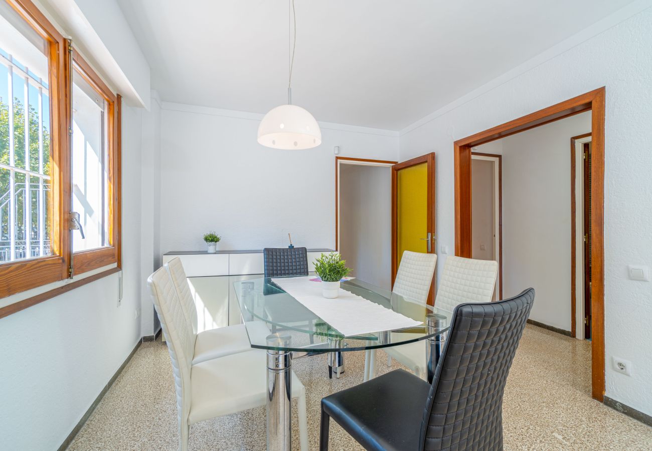 Апартаменты на Эмпуриабра / Empuriabrava - 8001-SANT MORI  Квартира рядом с пляжем
