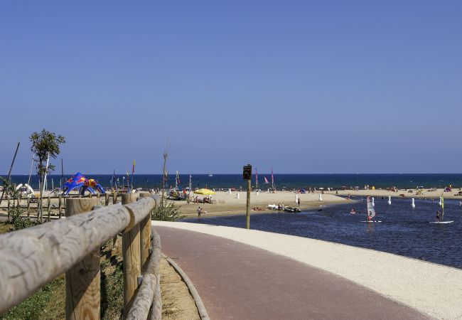 Апартаменты на Empuriabrava - 0116-MUGA PARK Квартира с видом на реку и море Апартаменты на Empuriabrava - 0116-MUGA PARK Квартира с видом на реку и море