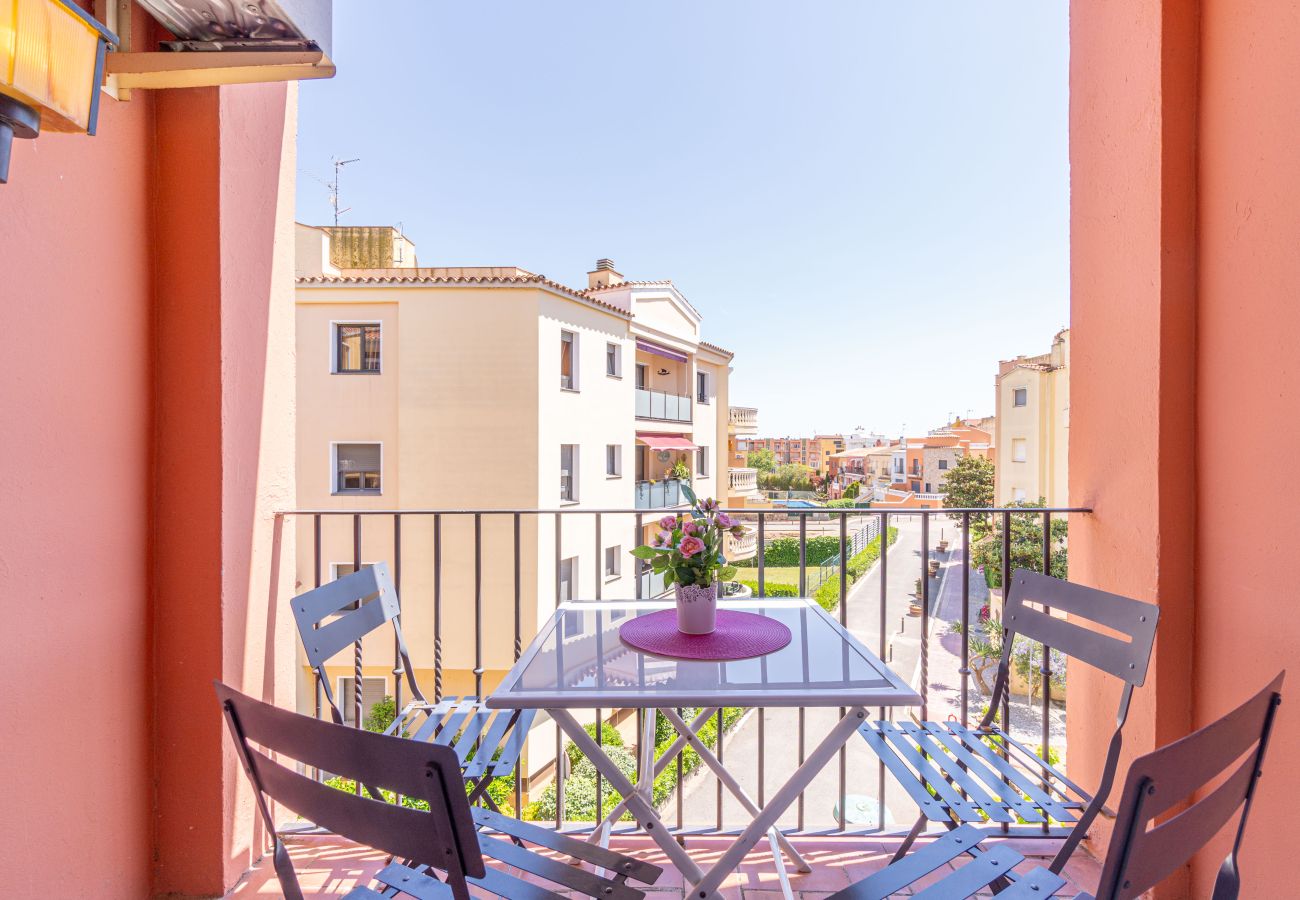 Апартаменты на Эмпуриабра / Empuriabrava - 0068-GRAN RESERVA Квартира рядом с пляжем с wifi