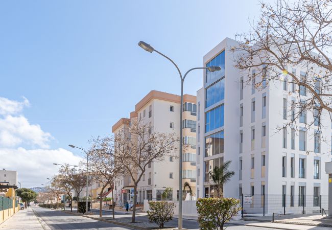 Апартаменты на Rosas / Roses - 2010-AV.PLATJA Квартира высокого класса с общим бассейном и парковкой Апартаменты на Rosas / Roses - 2010-AV.PLATJA Квартира высокого класса с общим бассейном и парковкой
