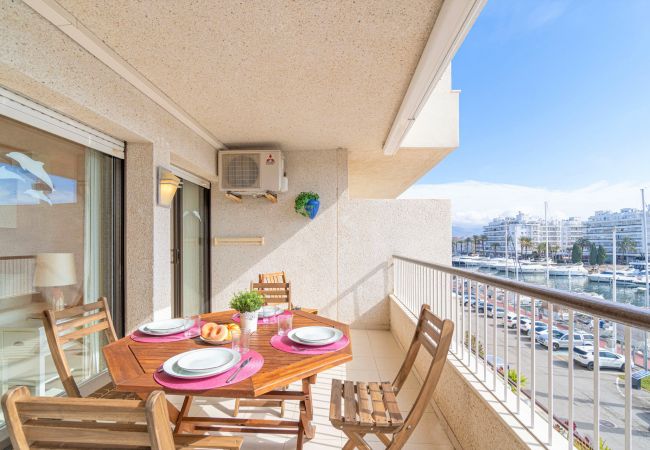 Апартаменты на Empuriabrava - 0180-PORT GREC Квартира с видом на канал Апартаменты на Empuriabrava - 0180-PORT GREC Квартира с видом на канал