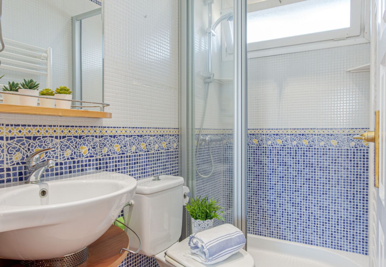 Апартаменты на Эмпуриабра / Empuriabrava - 0147-PORT SOTAVENT Квартира с видом на канал и бассейном